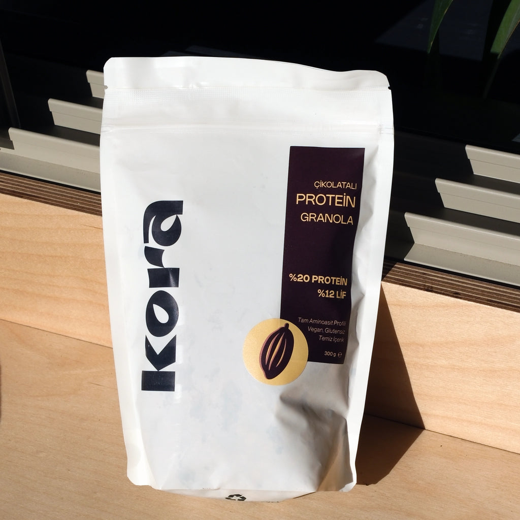 KORA Çikolatalı Protein Granola paket görseli